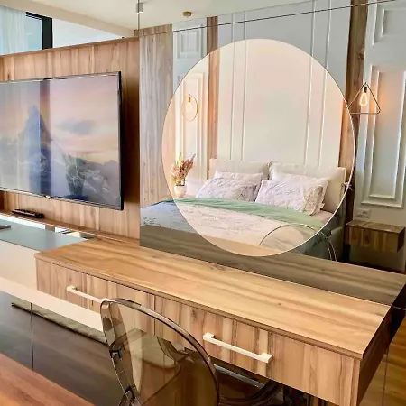 아파트 Luxury Suite, Sea View Center 500mbs *