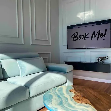 Luxury Suite, Sea View Center 500mbs 아파트 *