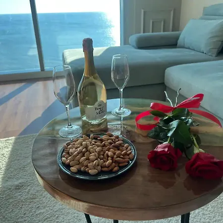Luxury Suite, Sea View Center 500mbs