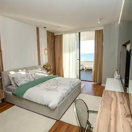 아파트 Luxury Suite, Sea View Center 500mbs Durrës