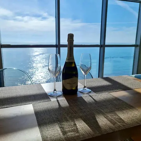 Luxury Suite, Sea View Center 500mbs * Durrës